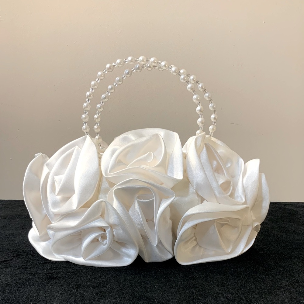Elegant White Rosette Satin Handbag with Pearl Handle